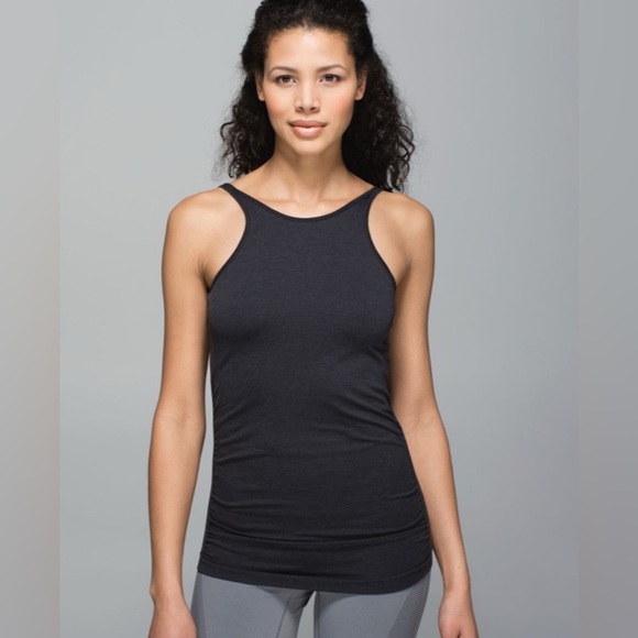 NWOT Lululemon In The Flow Tank- Size 8 - Picture 2 of 8